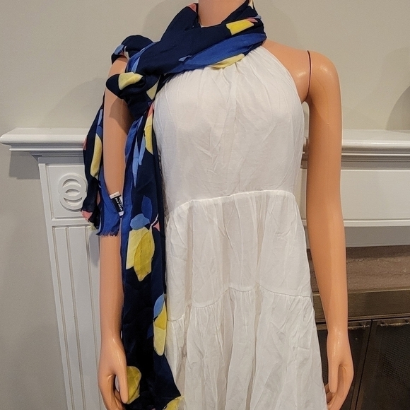 KATE SPADE NWT Lemon Zest Oblong Scarf.. - Picture 4 of 13
